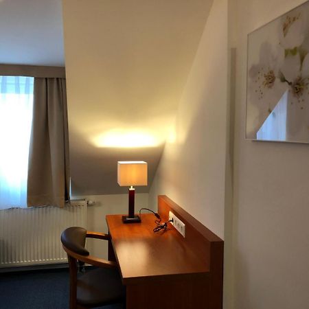 Hotel Mirabell Erlangen Buitenkant foto