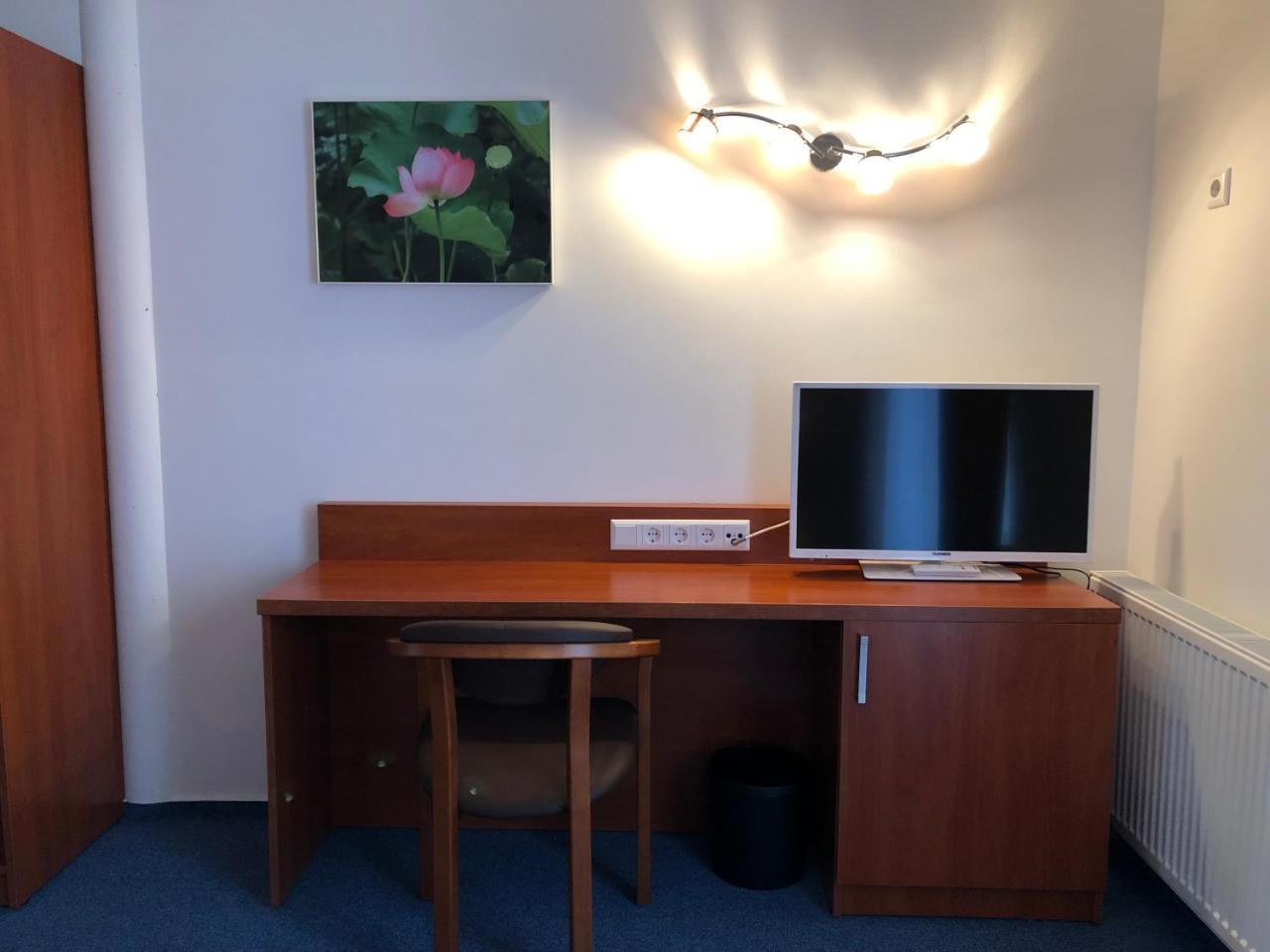 Hotel Mirabell Erlangen Buitenkant foto