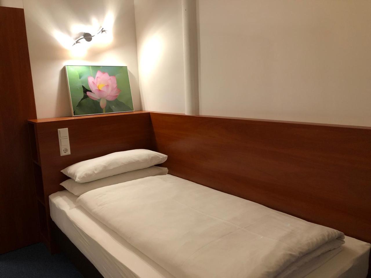 Hotel Mirabell Erlangen Buitenkant foto